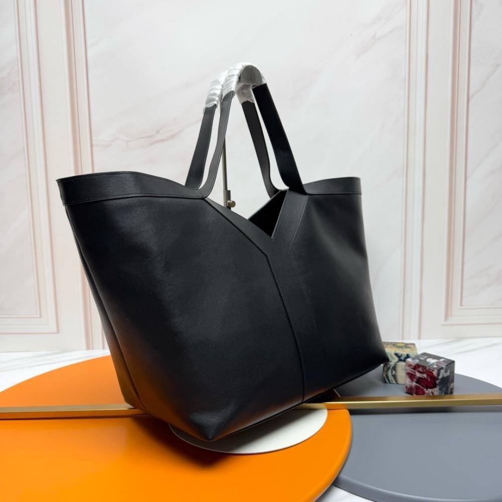 Alma Shoulder Bag