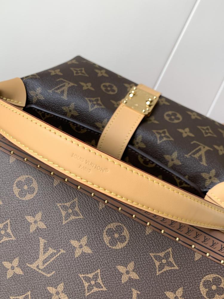 Leather Shoulder Bag