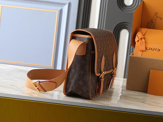 Alma Quilted Leather Crossbody Bag
