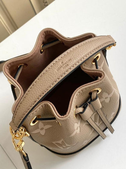 Luxury Elegant Printed Leather Shoulder Bag – Limited Edition