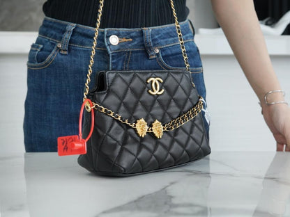 Elegant Shoulder Bag