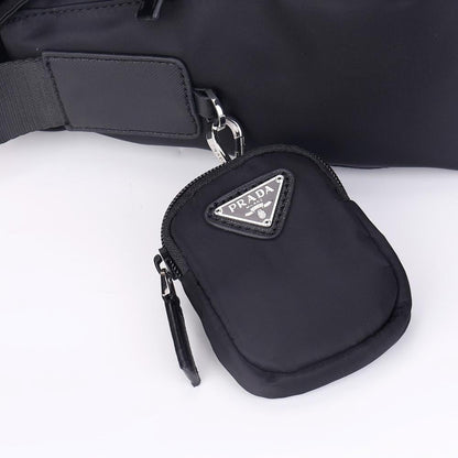 Classic Modern Leather Shoulder Bag