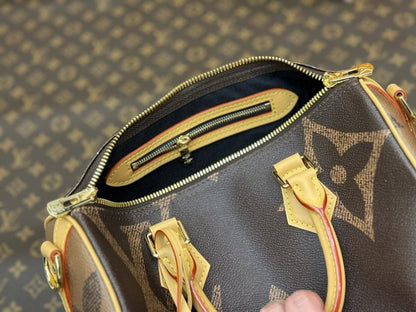 Stylish Refined Monogram Shoulder Bag