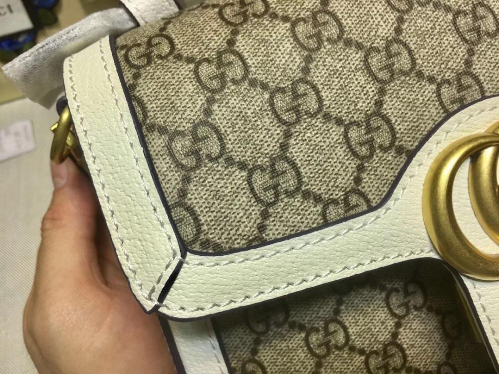 GG Marmont Leather Crossbody Bag