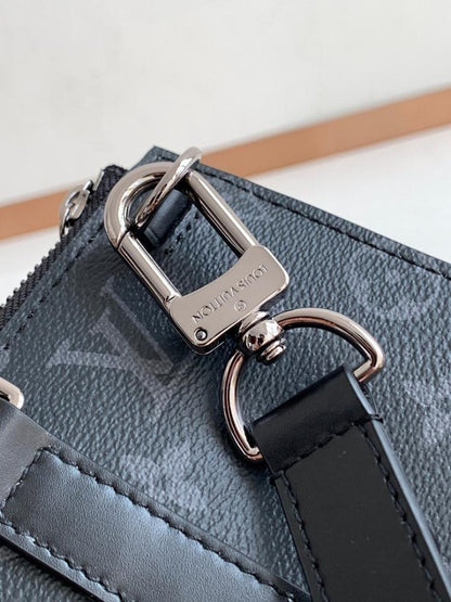 Modern Refined Leather Shoulder Bag
