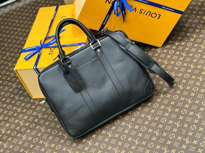 Italian-Inspired Elegant Leather Shoulder Bag