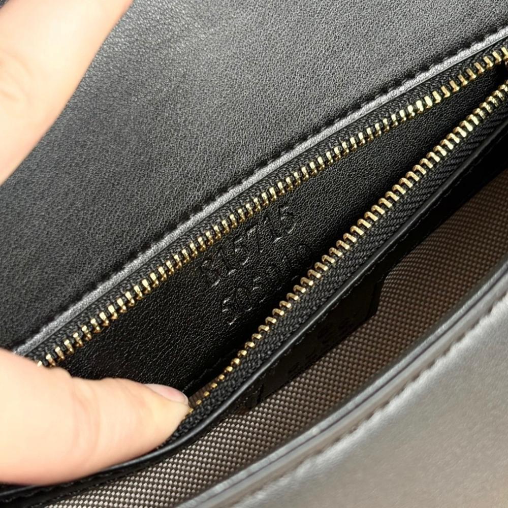 Classic Shoulder Bag – Special Edition