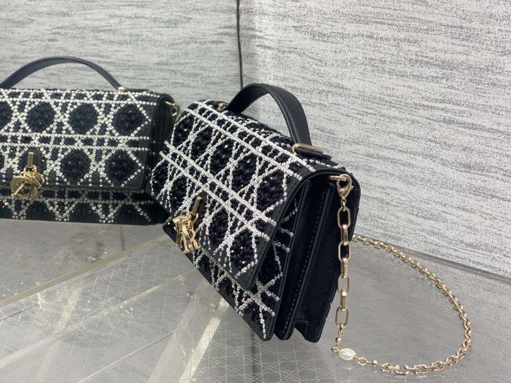 Embroidered Wallet