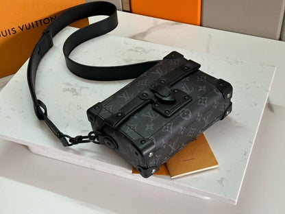 Modern Elegant Leather Shoulder Bag