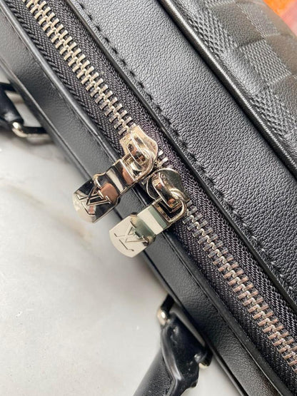 Modern Refined Leather Shoulder Bag