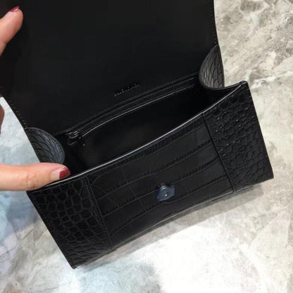 Classic Leather Shoulder Bag