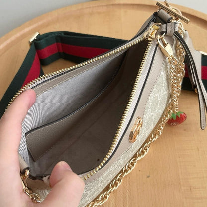 Modern Refined Shoulder Bag