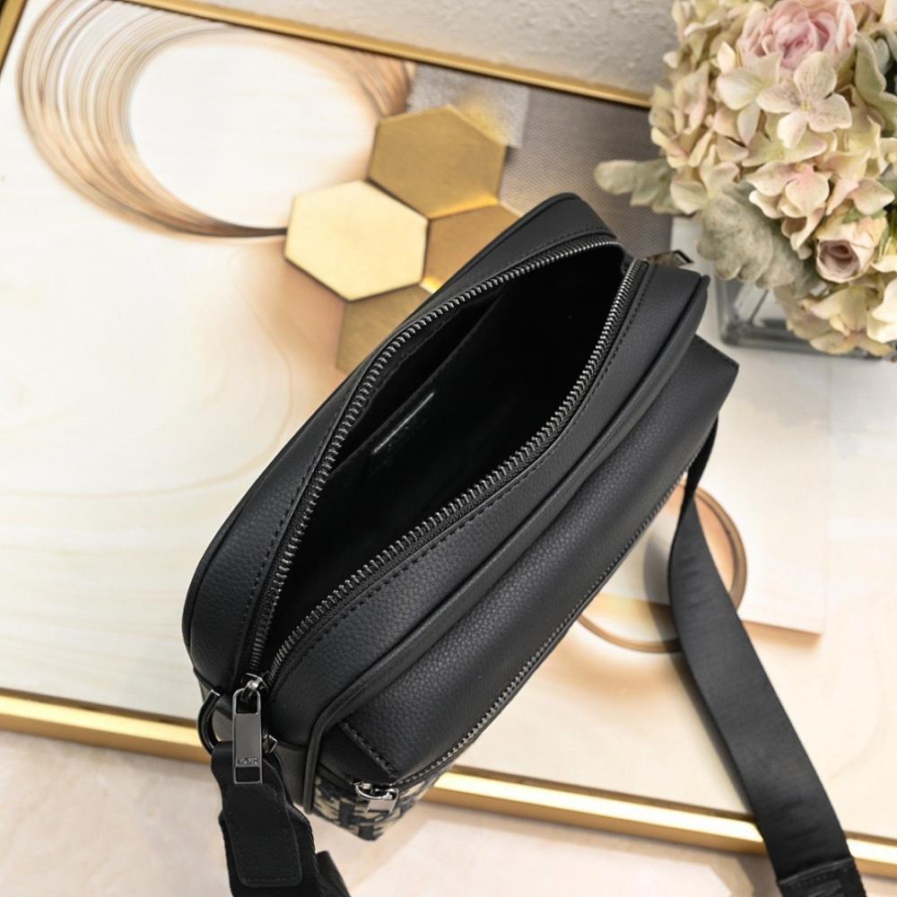 Italian-Inspired Elegant Bag
