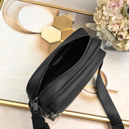 Italian-Inspired Elegant Bag