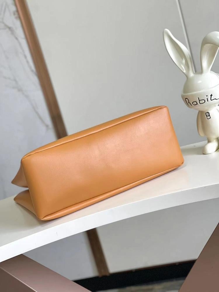 Stylish Leather Tote Bag – Special Edition