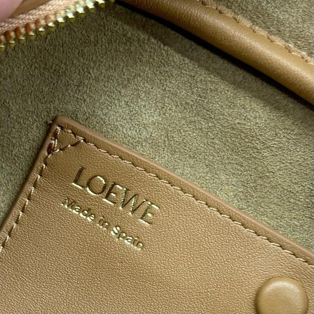Bobby Leather Shoulder Bag