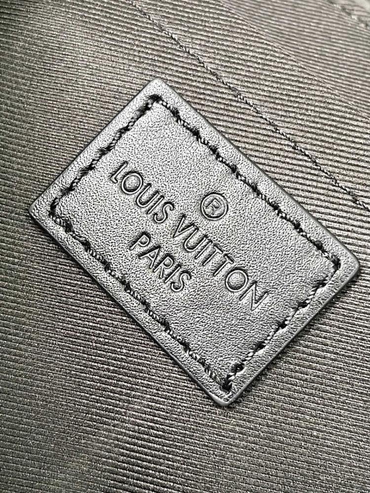 Modern Leather Shoulder Bag – Limited Edition