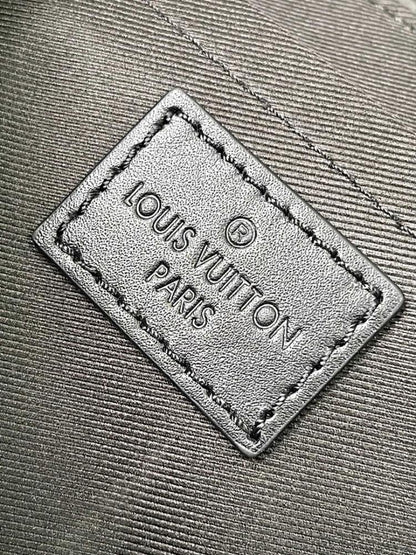 Modern Leather Shoulder Bag – Limited Edition