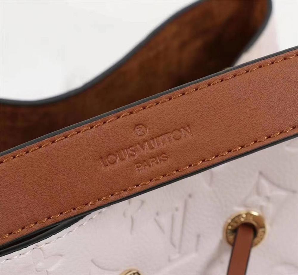 Luxury Stylish Leather Bucket Bag – Limited Edition