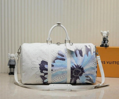 Stylish White Leather Travel Bag – Limited Edition