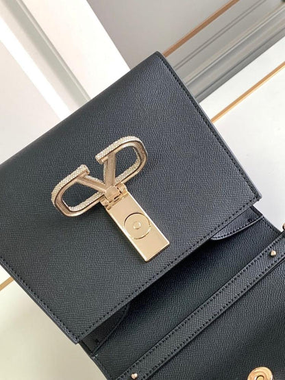 Stylish Crystal-Embellished Calfskin Shoulder Bag – Limited Edition