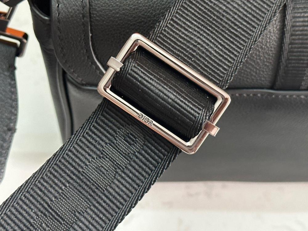 Stylish Premium Calfskin Shoulder Bag