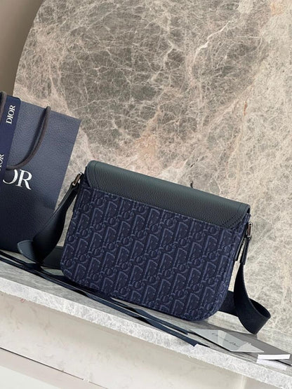Modern Leather Shoulder Bag