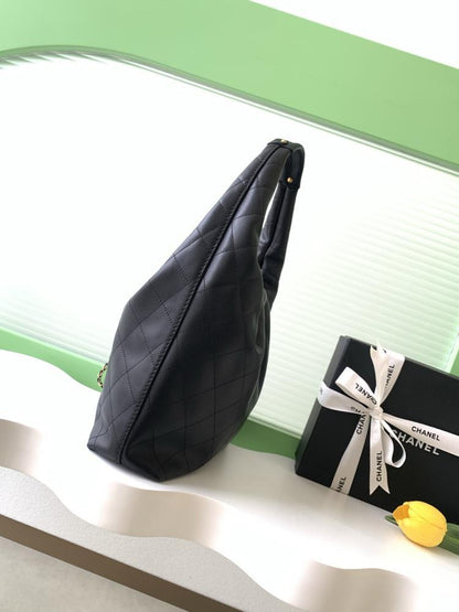 Classic Leather Hobo Bag