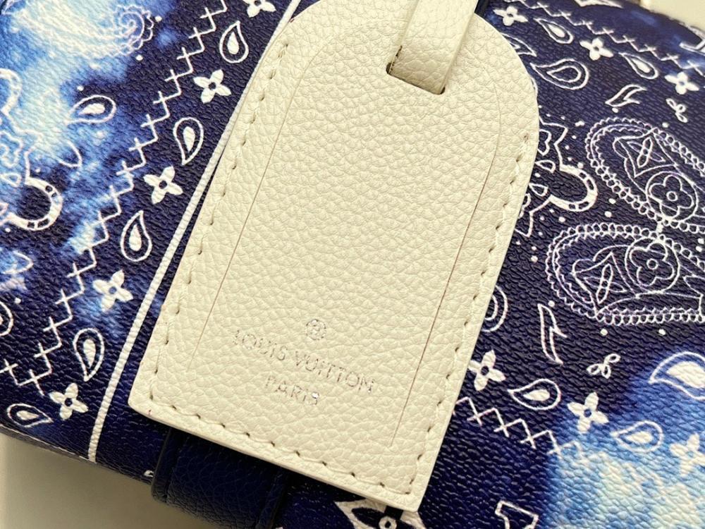 Modern Stylish Calfskin Shoulder Bag