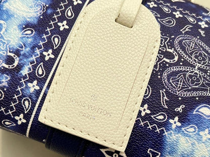 Modern Stylish Calfskin Shoulder Bag