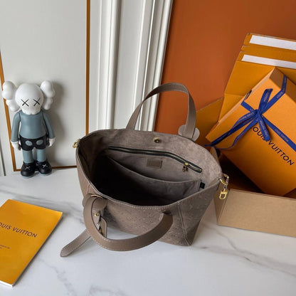 Luxury Hobo Bag – Special Edition