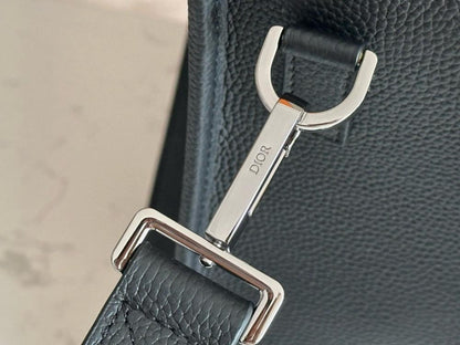 Stylish Refined Leather Shoulder Bag