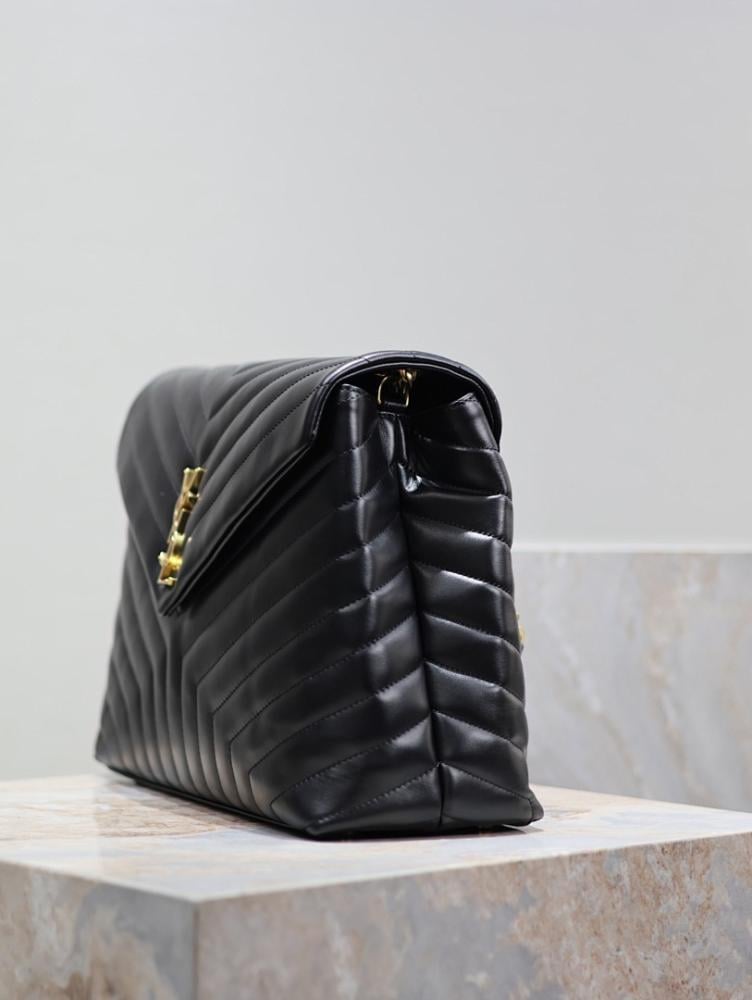 Classic Modern Pink Leather Bag