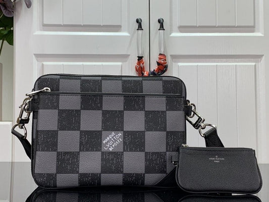 Elegant Messenger Bag