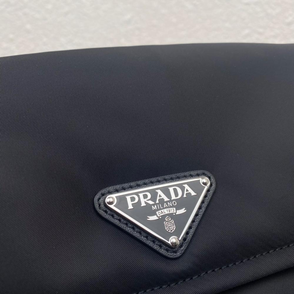 Practical Luxury Shoulder Bag