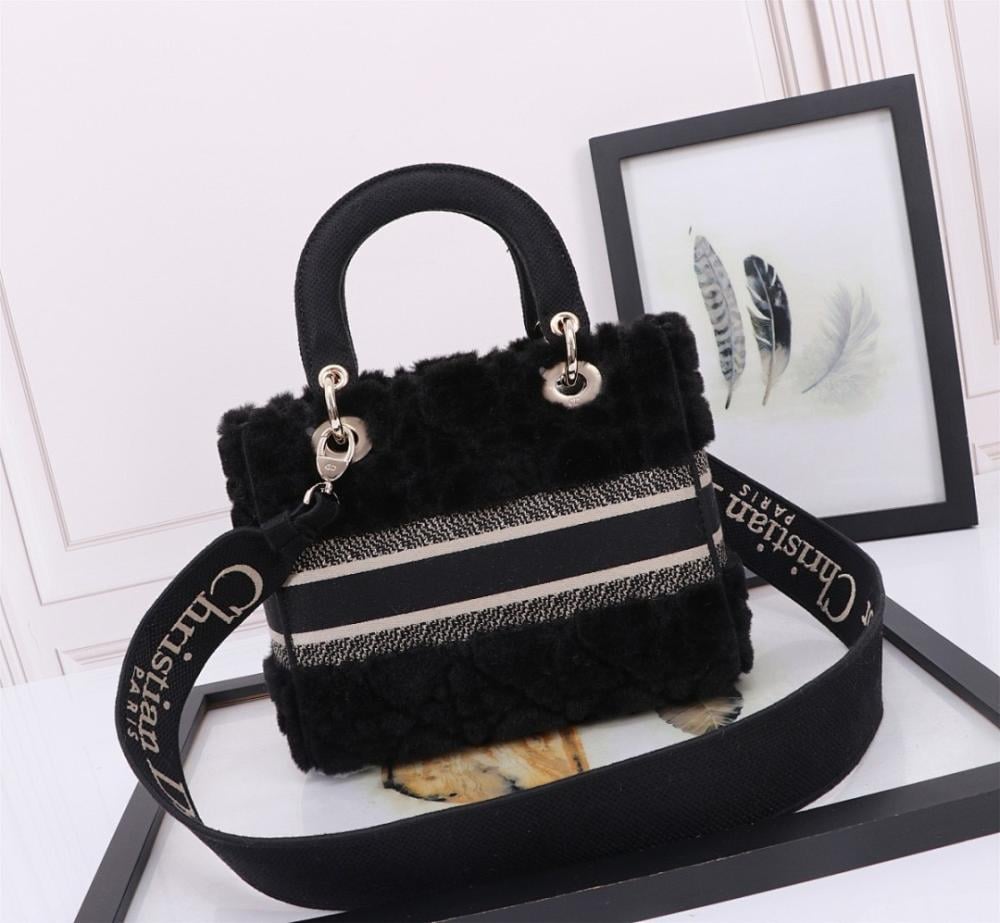 Modern Elegant Gold Embroidered Shoulder Bag