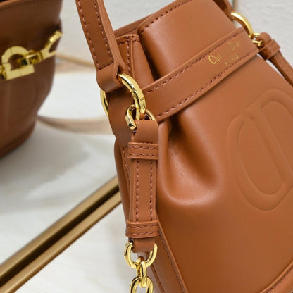 Modern Refined Calfskin Bucket Bag