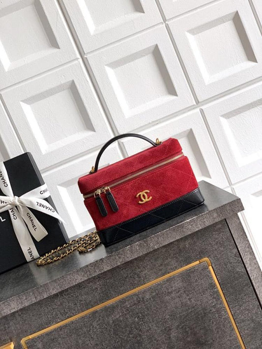 Alma Leather Shoulder Bag