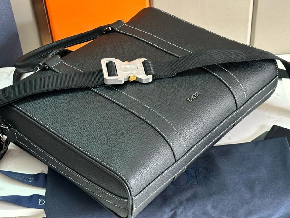 Luxury Elegant Grey Quilted Leather Shoulder Bag