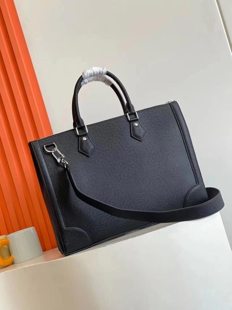 Stylish Refined Leather Shoulder Bag