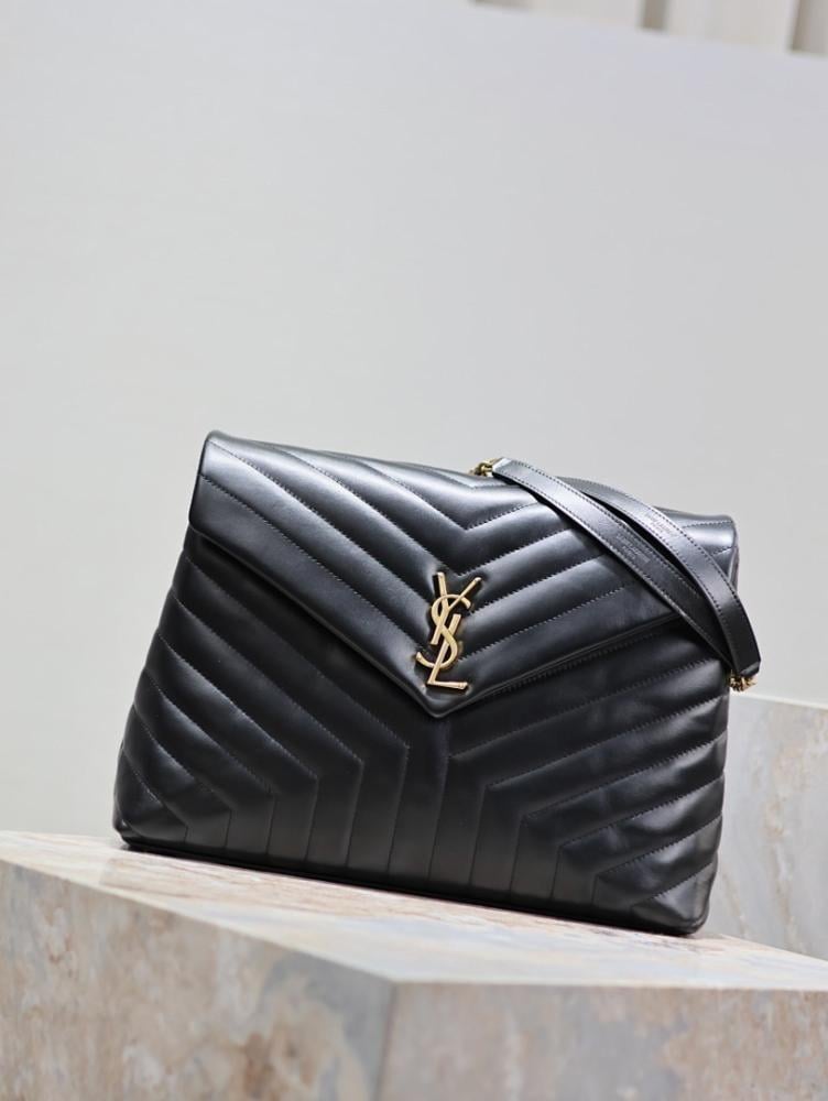 Classic Modern Pink Leather Bag
