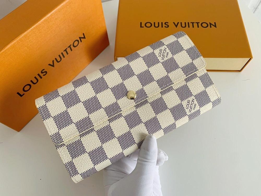 Modern Wallet