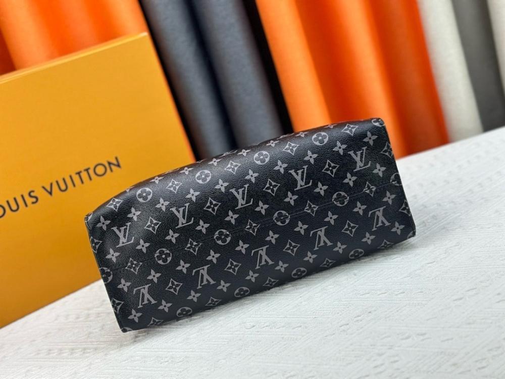 Modern Elegant Leather Shoulder Bag – Special Edition