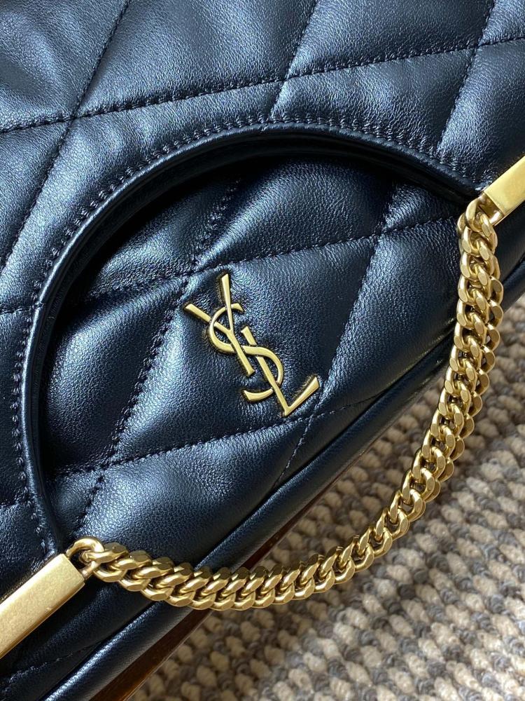 Classic Leather Shoulder Bag