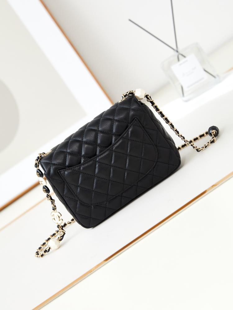 Elegant Leather Shoulder Bag