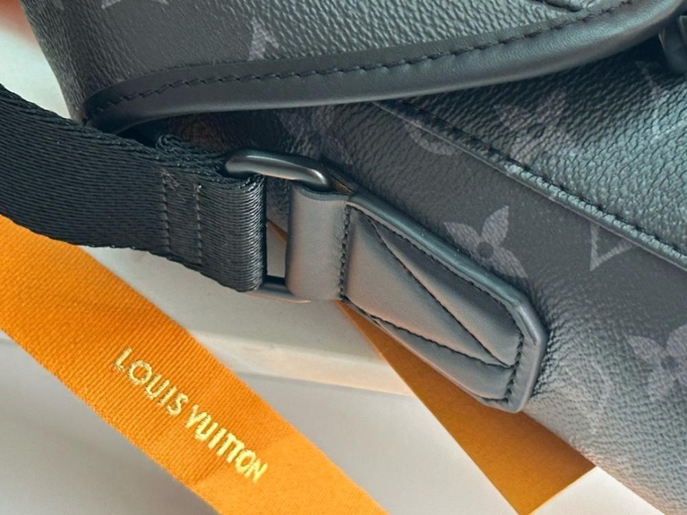 Alma Calfskin Shoulder Bag