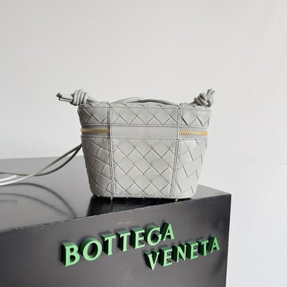 Elegant Shoulder Bag