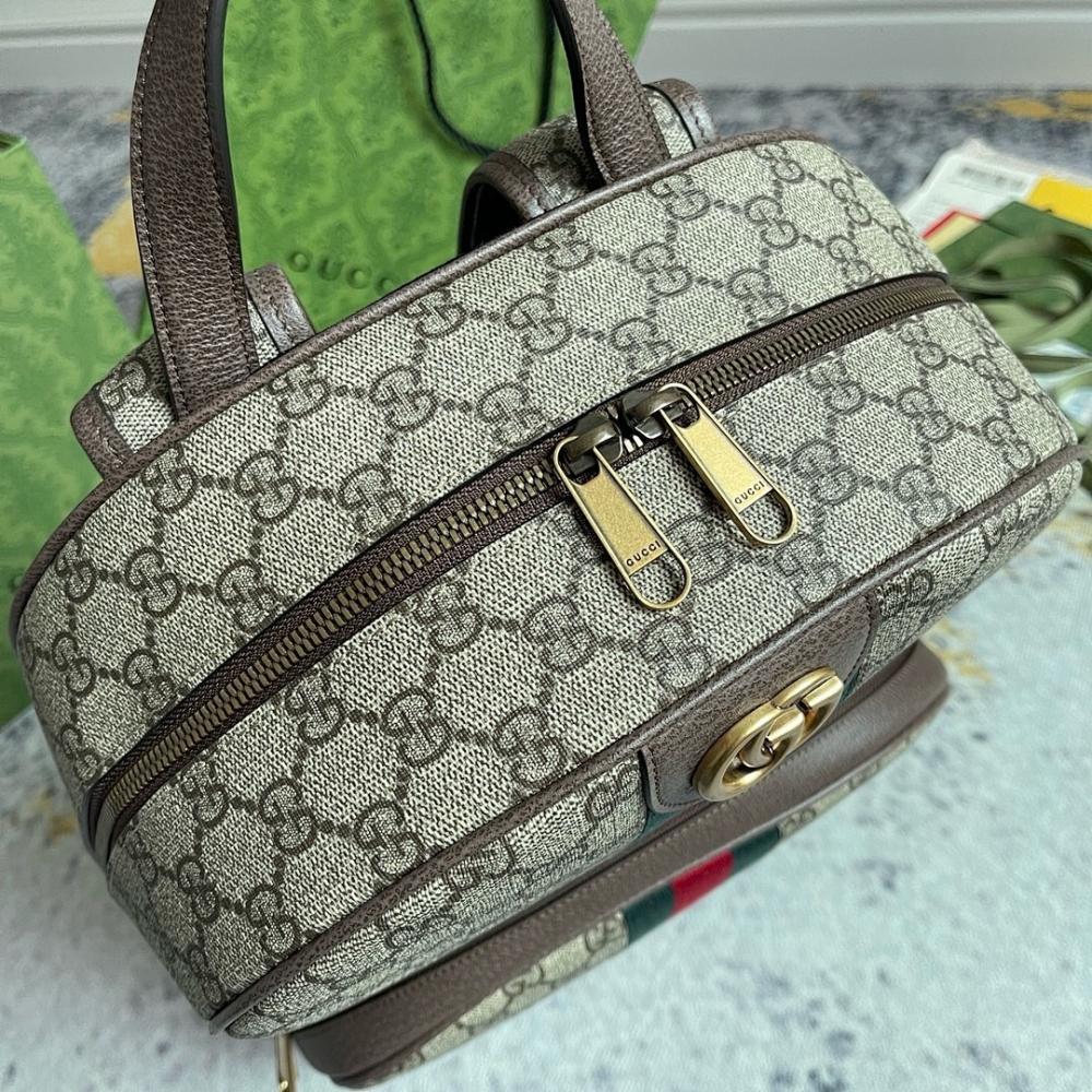 Modern Italian-Inspired Shoulder Bag