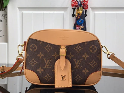 Elegant Shoulder Bag