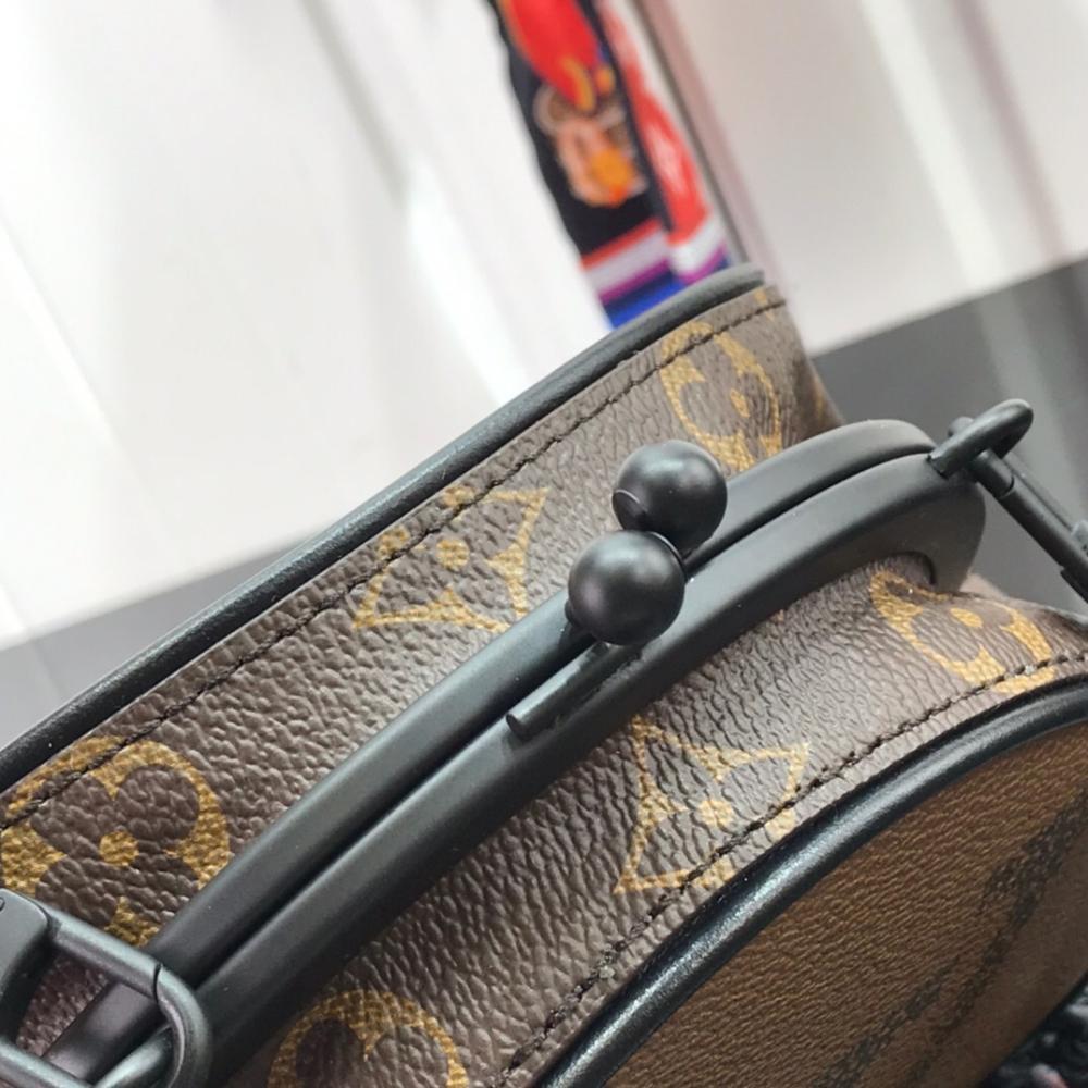 Elegant Shoulder Bag